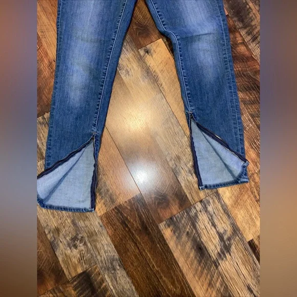 Lucky Brand Meadowood Moto Jean - Picture 3 of 7